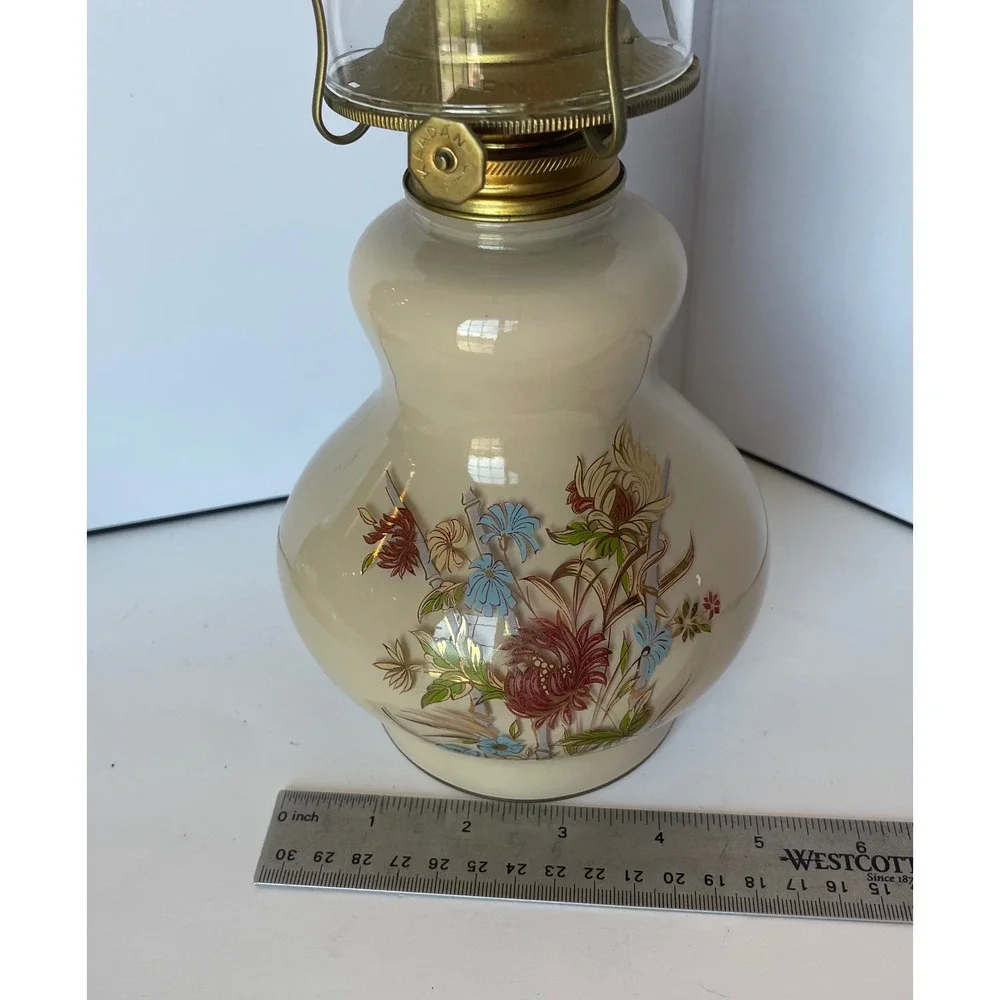 Vintage 1980 Kaadan Ltd Hurricane Oil Lamp Floral Design Cream Glass Brass 14